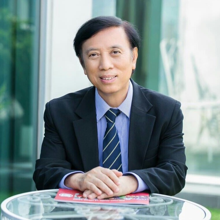 GS TSKH Hoàng Kiếm